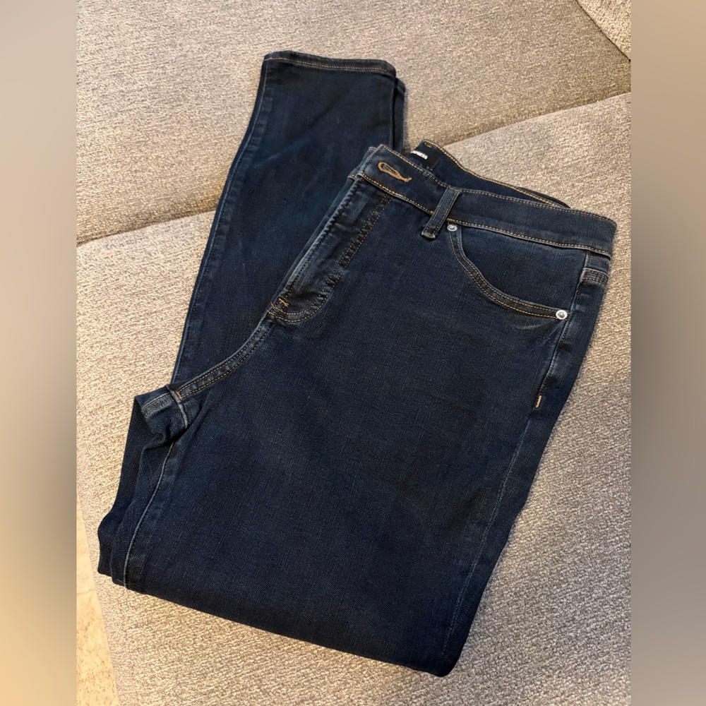 Brand new Express Jeans, skinny, high rise, and super stretch! Size 12R.